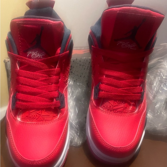 Air Jordan 4 Retro ‘Toro Bravo - Picture 2 of 4